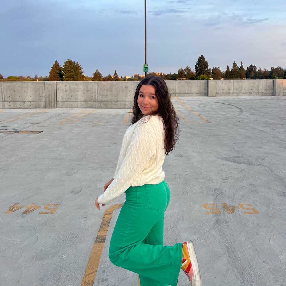 Meet your Posher, Elizabeth